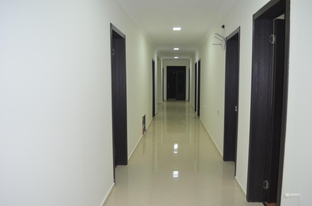 Guest House Madonna Kobuleti Exterior foto